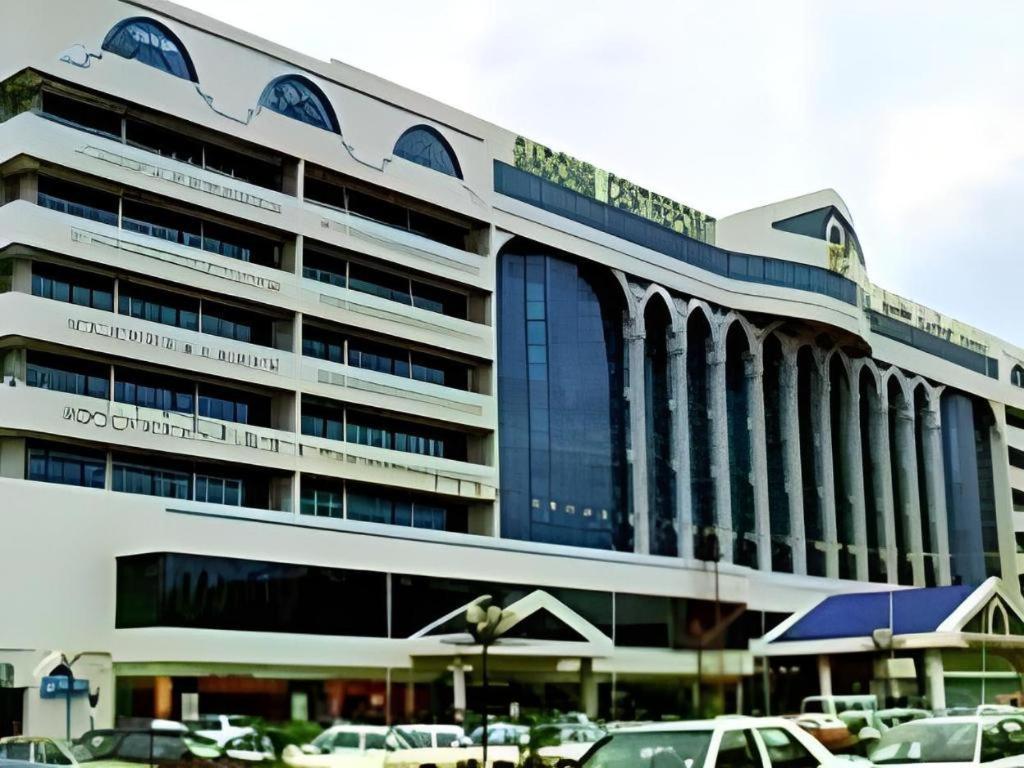 The Centrepoint Hotel Bandar Seri Begawan Exterior foto